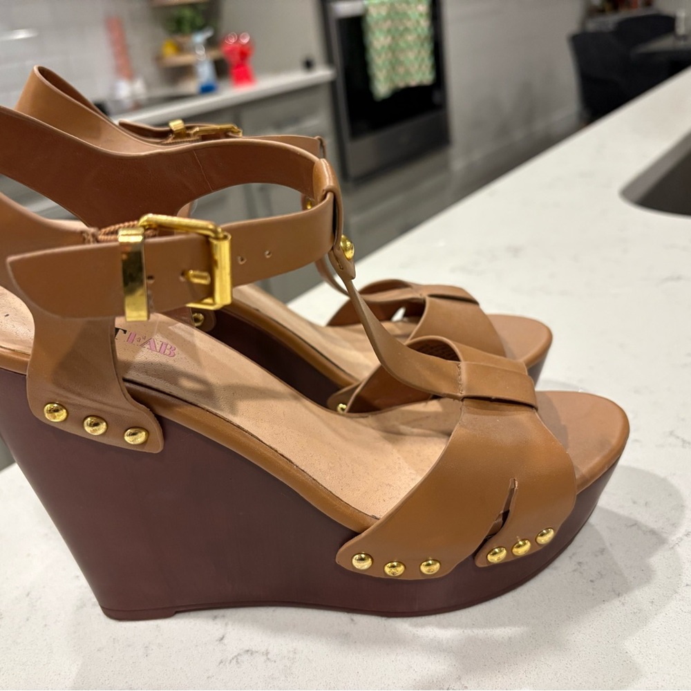 Stylish Brown Wedge Sandals